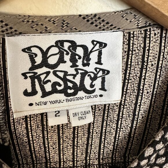 Vtg Womens Patchwork Blouse Asymmetrical Short Sleeve Top By Donna Jessica Black - Picture 2 of 9